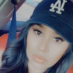 Meet your Posher, Alejandra